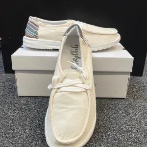 Gypsy Jazz Poppy Cream Slip Ons