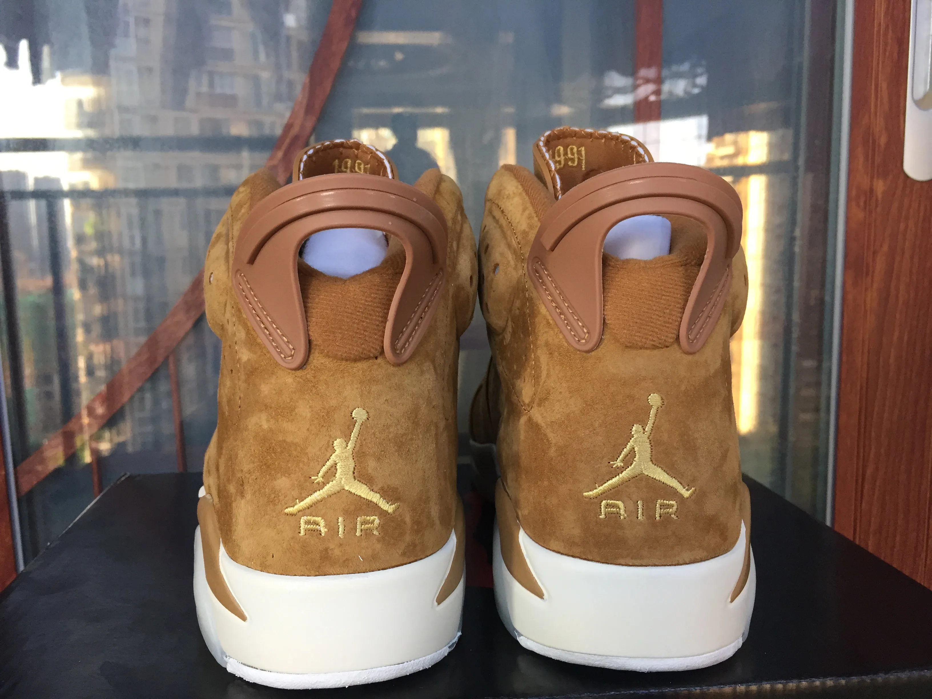 Jordan 6 Retro "Wheat"