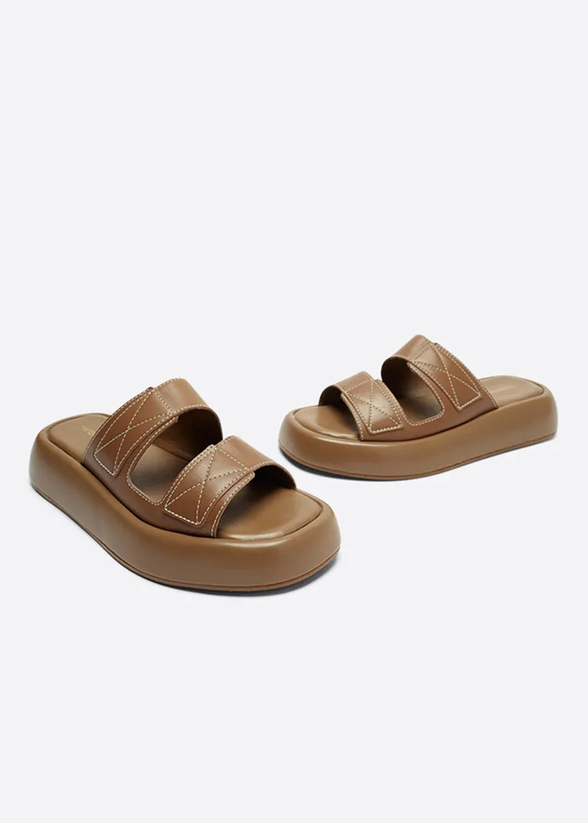 KIARA FLATFORM SANDAL