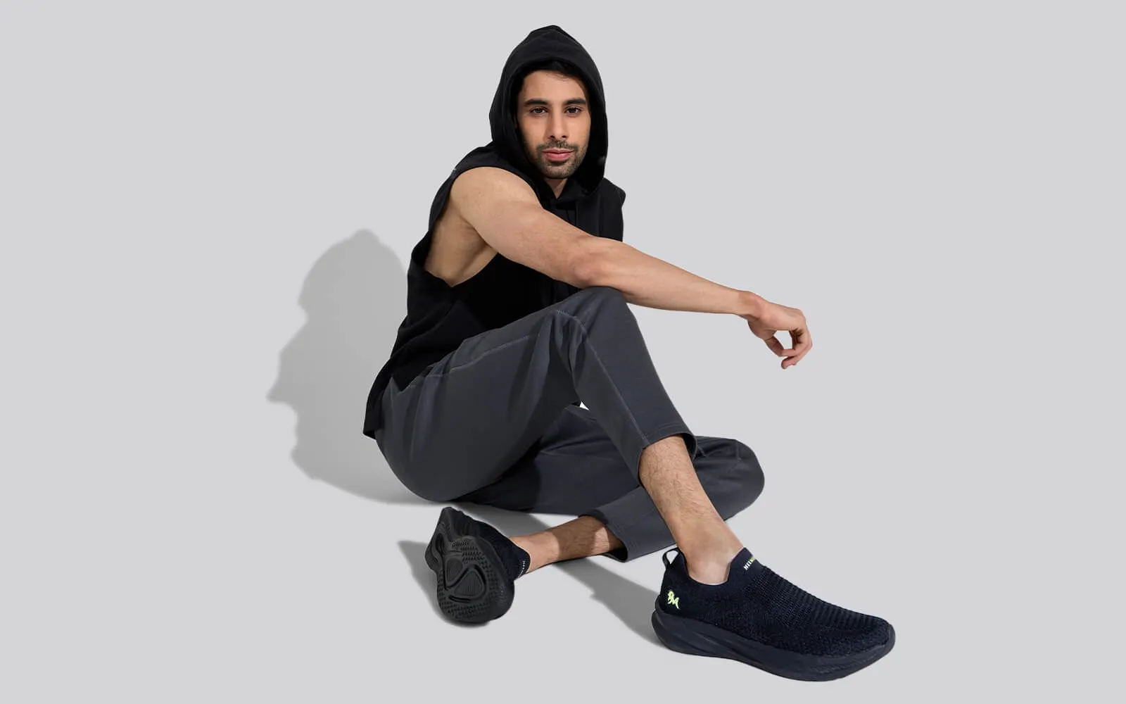 Max Cushy Slip Ons : Black