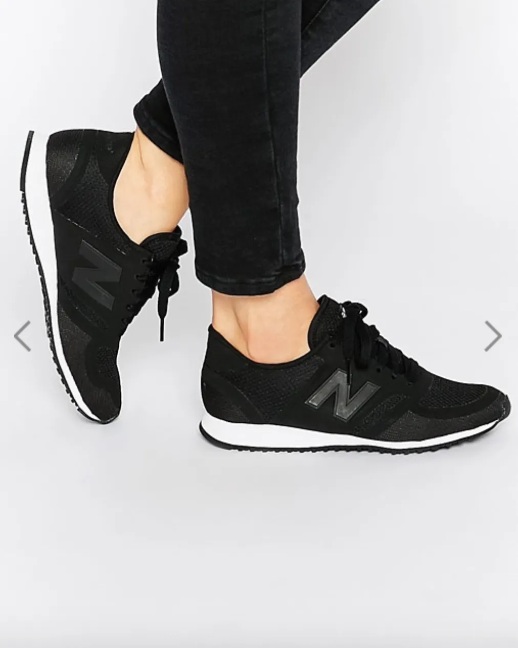 New Balance Black & White Mesh 420 Trainers