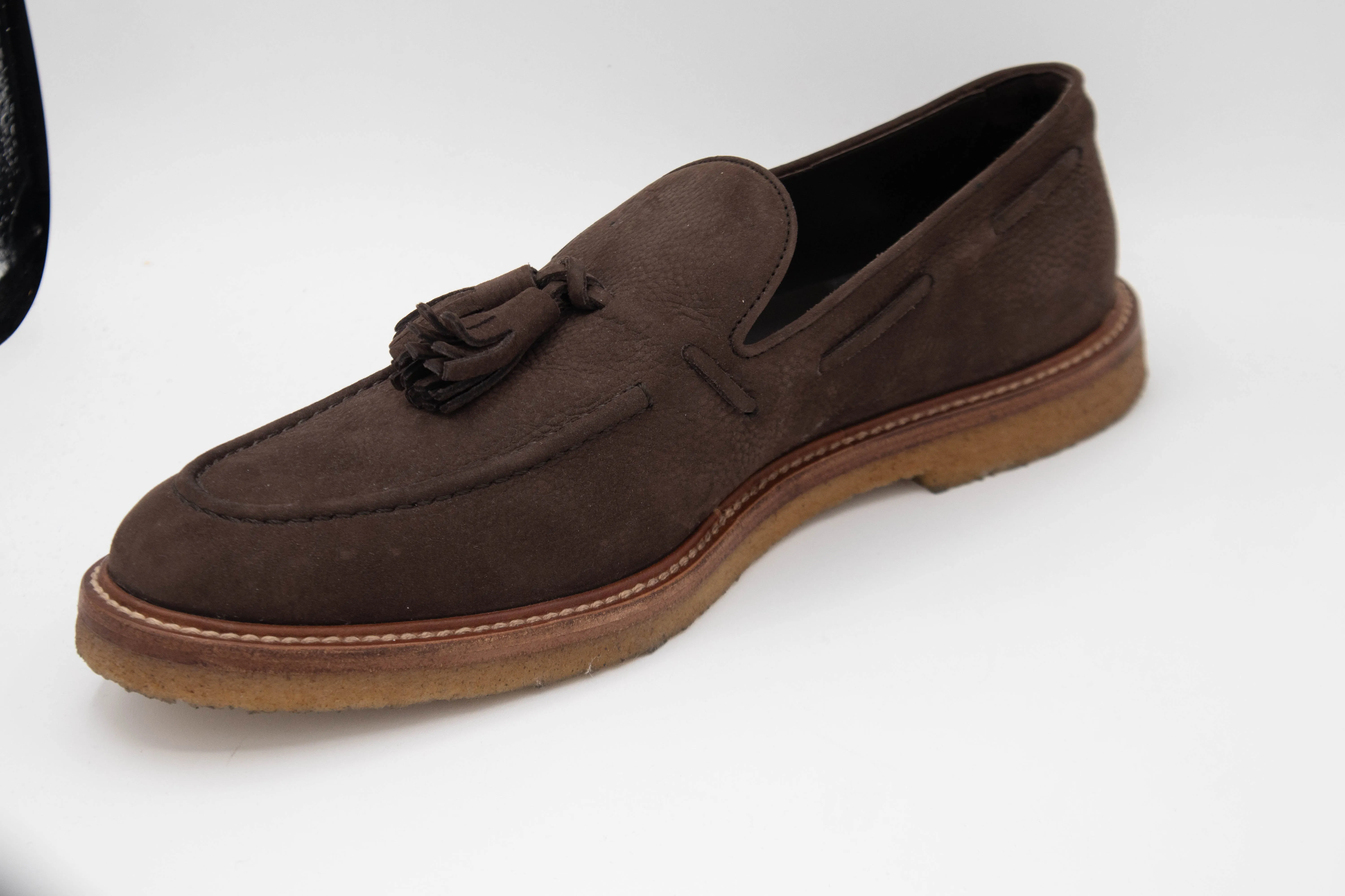 Tods Mens Pebbled Leather Tassled Loafers in Dark Brown