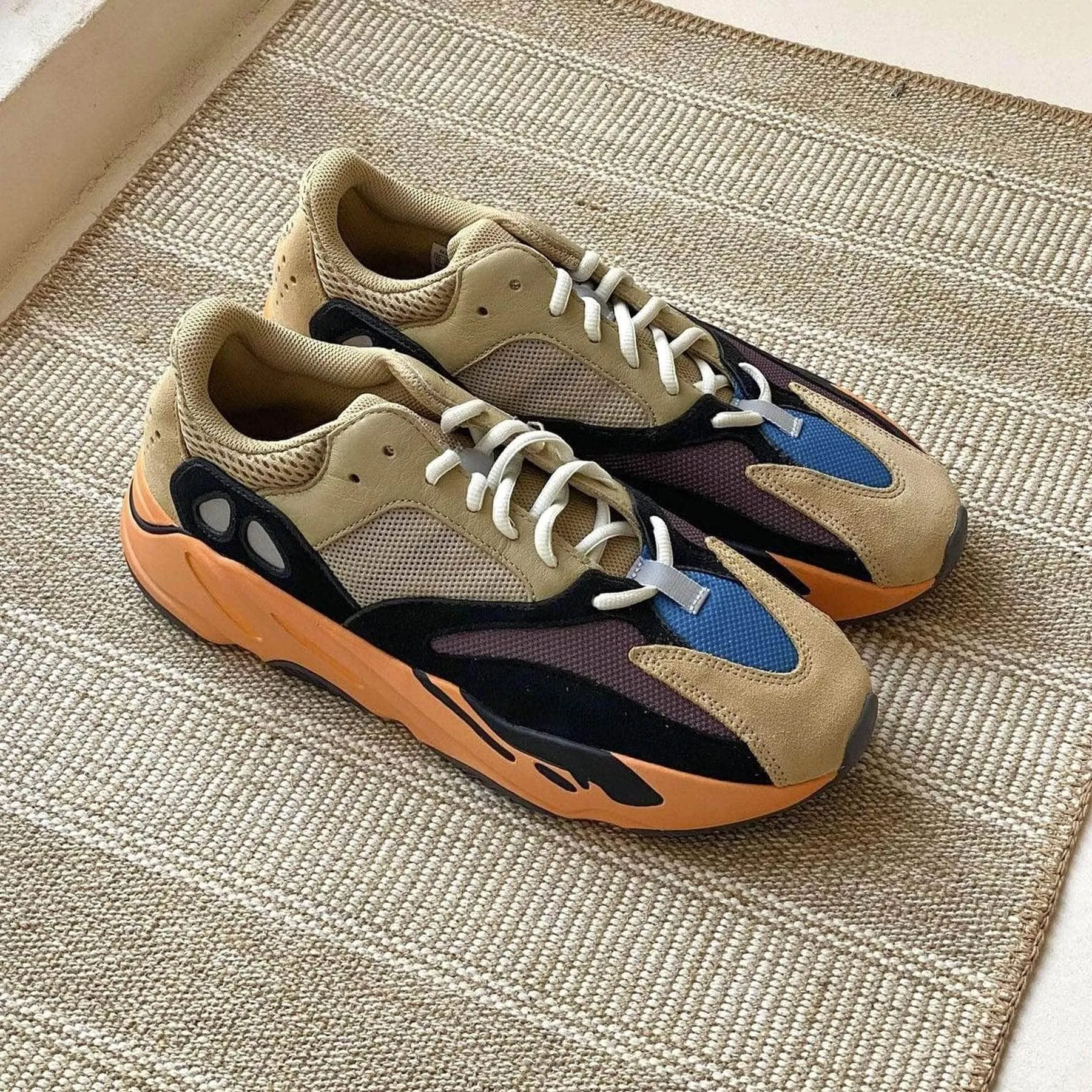 YEEZY BOOST 700 ENFLAME AMBER